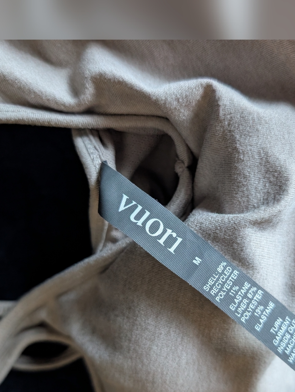 Bundle Set Of 6 Vuori Halo Performance Cropped Strappy Bra Tank Tops M - Picture 8 of 9